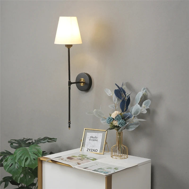 APPLIQUE DA PARETE REGENCY STILE CLASSICO CON PARALUME