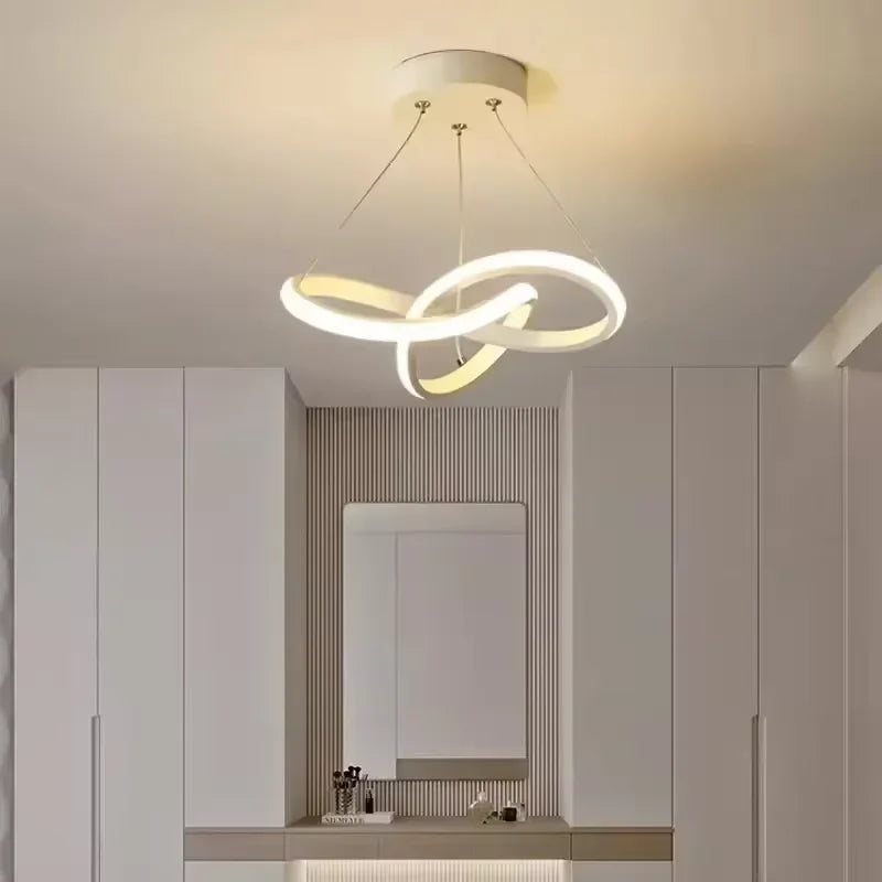 LAMPADARIO A SOSPENSIONE INTRECCIATO PENDENTE BIANCO,NERO,ORO